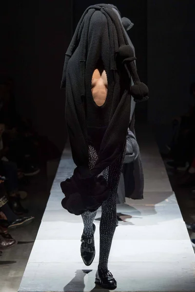 Look 13